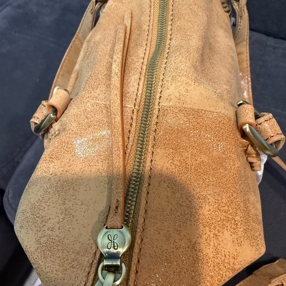 HOBO Tan Leather Tote with Gold Accents - Picture 6 of 10